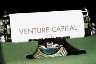 Crypto VC Investments Fall 26% in 2022 H1, Deal Flow Soars