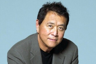 Robert Kiyosaki calls Gold, Silver, Bitcoin "Buying Opportunity"