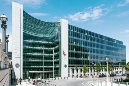 U.S. SEC Launches Insider Trading Inquiry into Crypto Exchanges