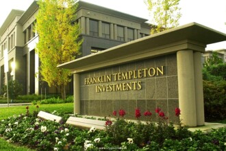 Franklin Templeton Joins Race for Bitcoin Fund Approval