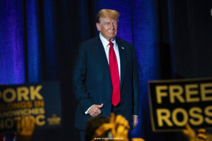 Trump Vows to Pardon Silk Road's Ulbricht If Re-Elected