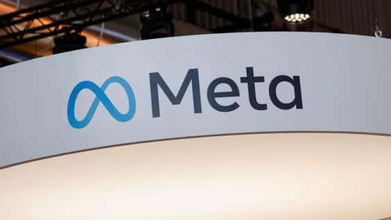 Meta Cuts Reality Labs Budget by 20% to Save $3 Billion