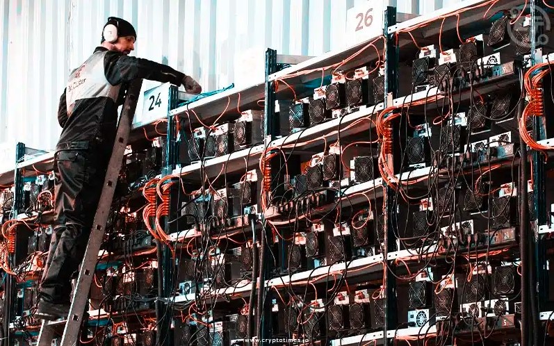 Bitcoin Mining Machines Prices Jump 30% Amid Demand Surge